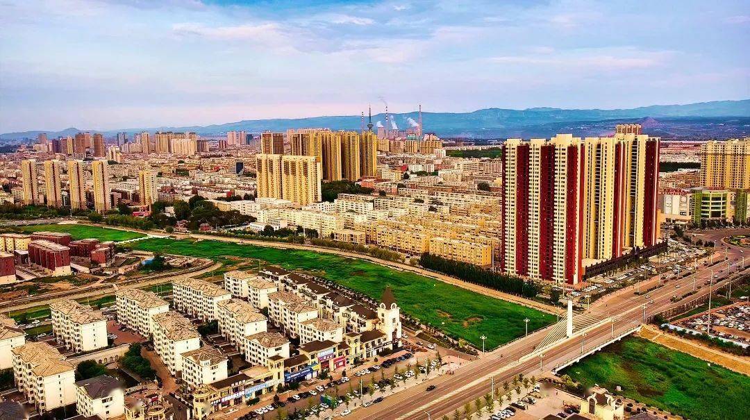 04@fuxin阜 新↑阿楠摄这样的阜新等你来摄影师简介阿楠,阜新市摄影家