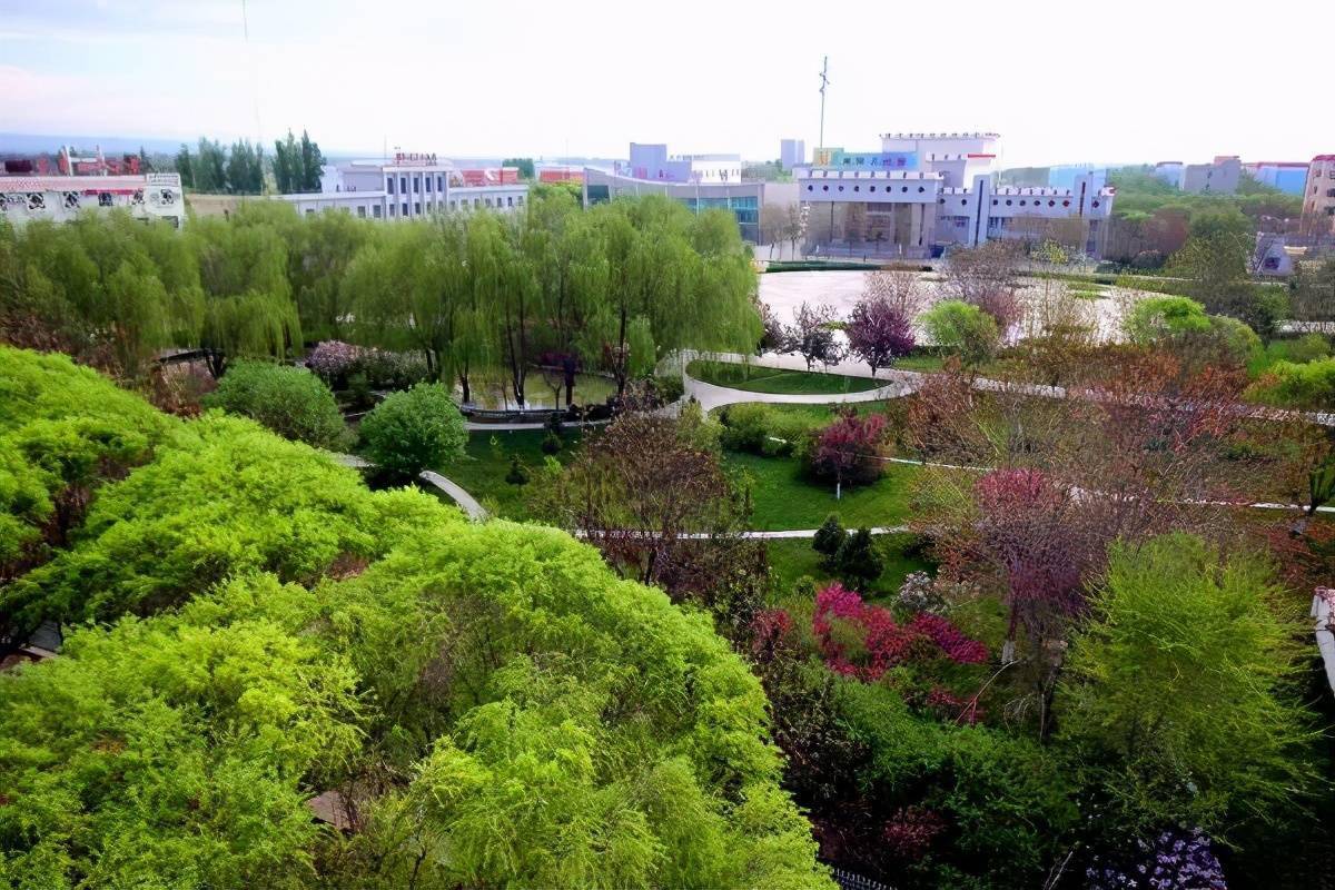 路线三:怪石峪—博州博物馆—双河市规划馆—赛里木湖特色两日游路线