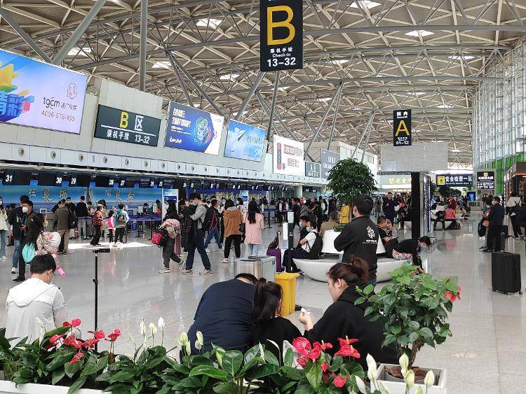 一天6万多人次 济南机场旅客吞吐量创开航29年来最高