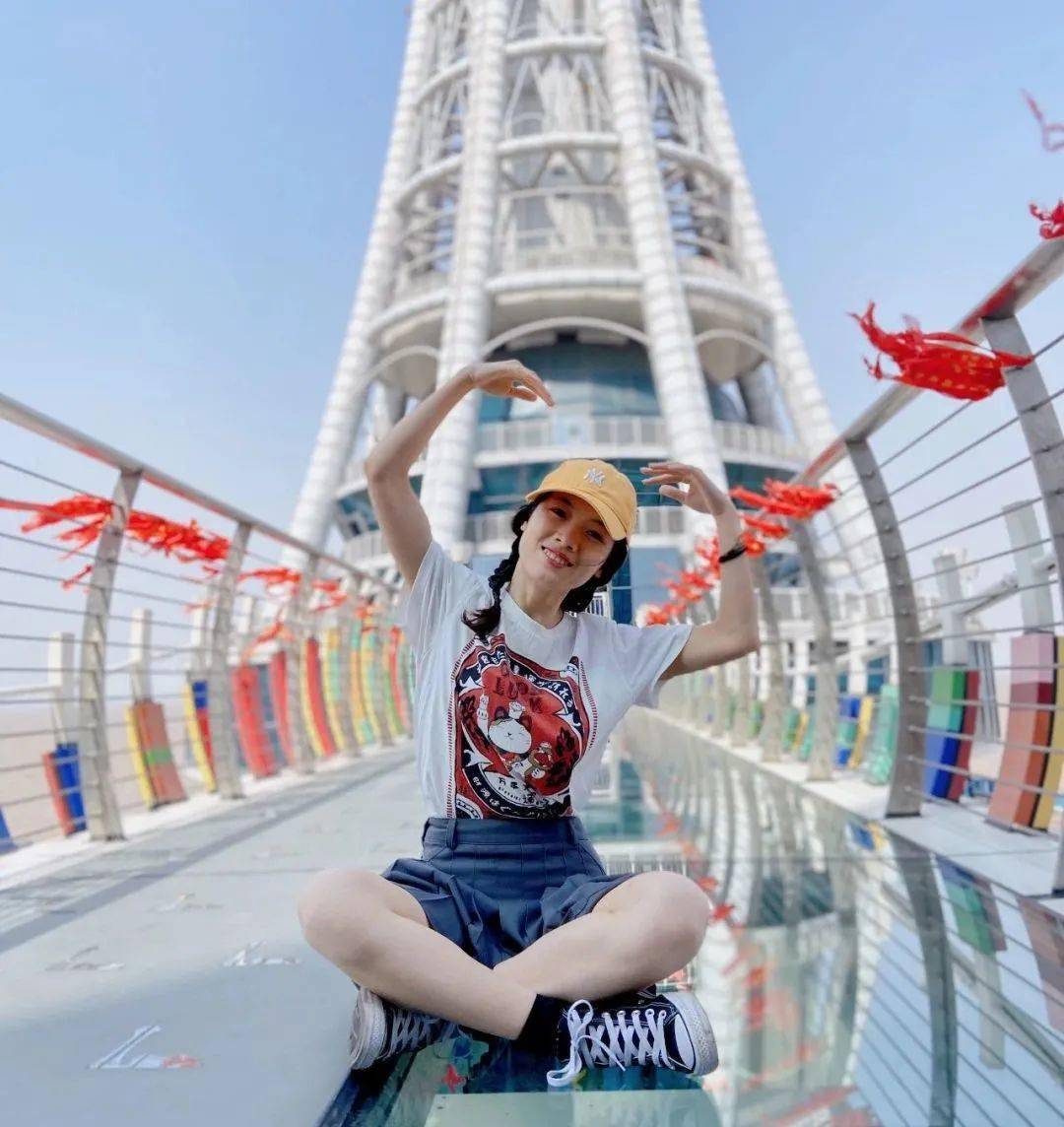 七彩玻璃栈桥携一条祈福彩带将祝福写在上面愿你我愿望皆能实现part3