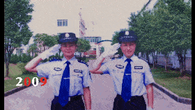 如何修复老照片并让其动起来 820736cf0e0e41c0866ace0046cec704.gif