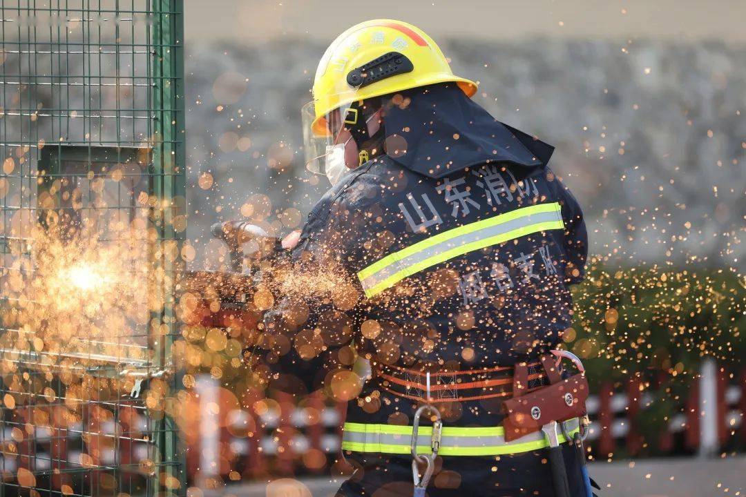 一个消防员的光影40载王树军摄影作品展