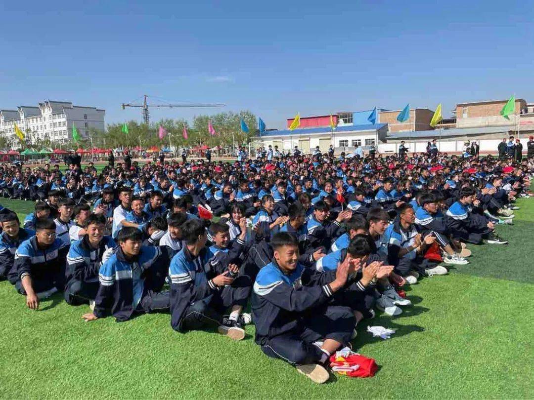 奋斗百年路启航新征程运动激扬青春献礼建党百年临夏县田家炳中学举办