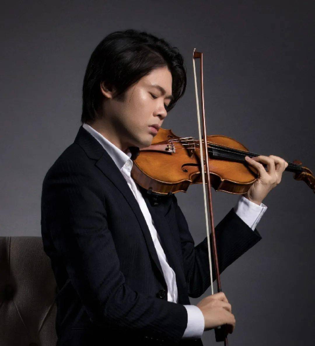 位中国小提琴名家与新星,以及羽管键琴演奏家沈凡秀,青年钢琴家刘诗华