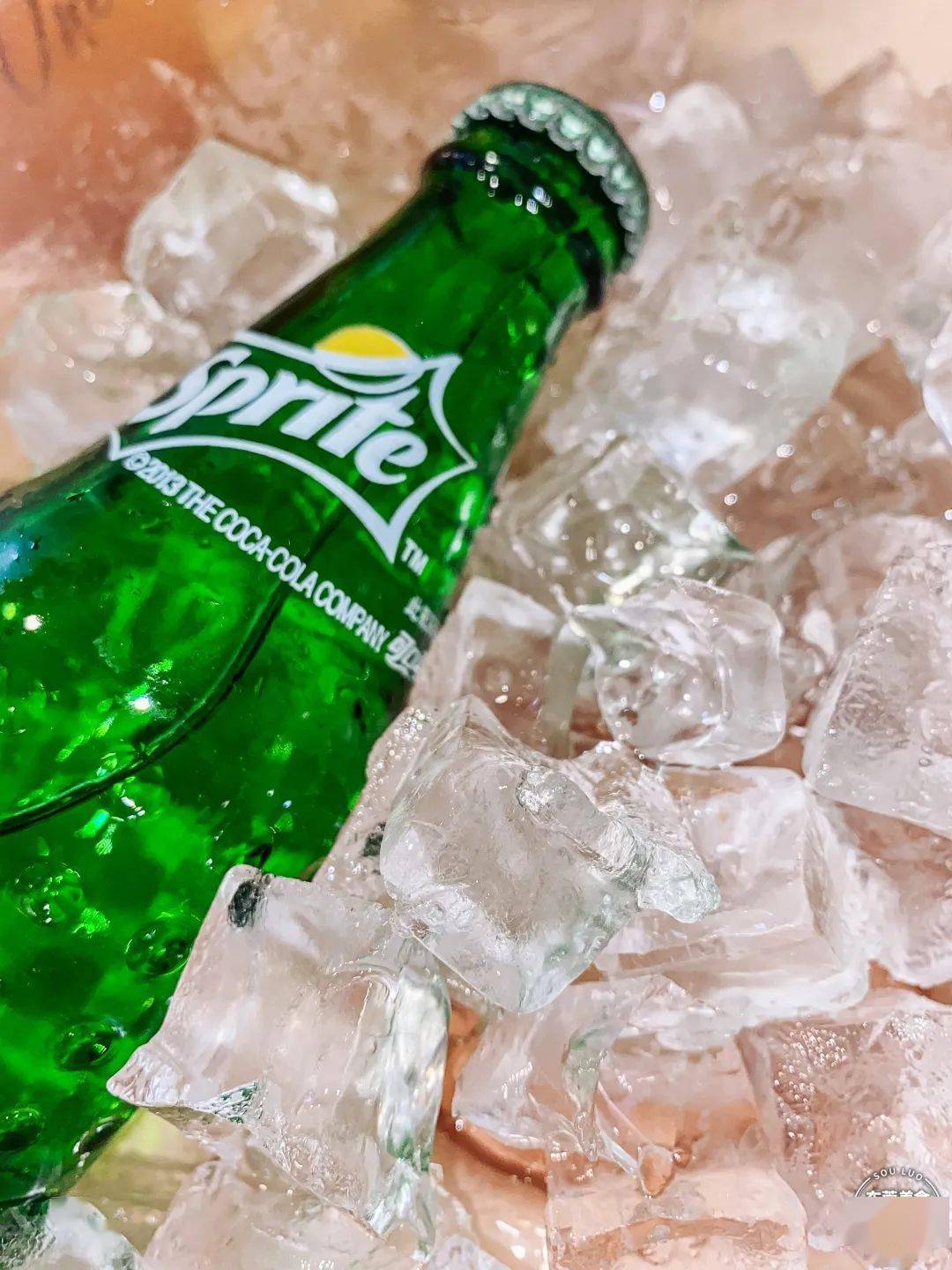 爷青回90后复古玻璃樽满汽溢出快乐碳水嗝