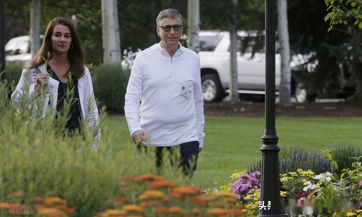 比尔盖茨夫妇宣布离婚,回顾两人昔日恩爱的时光