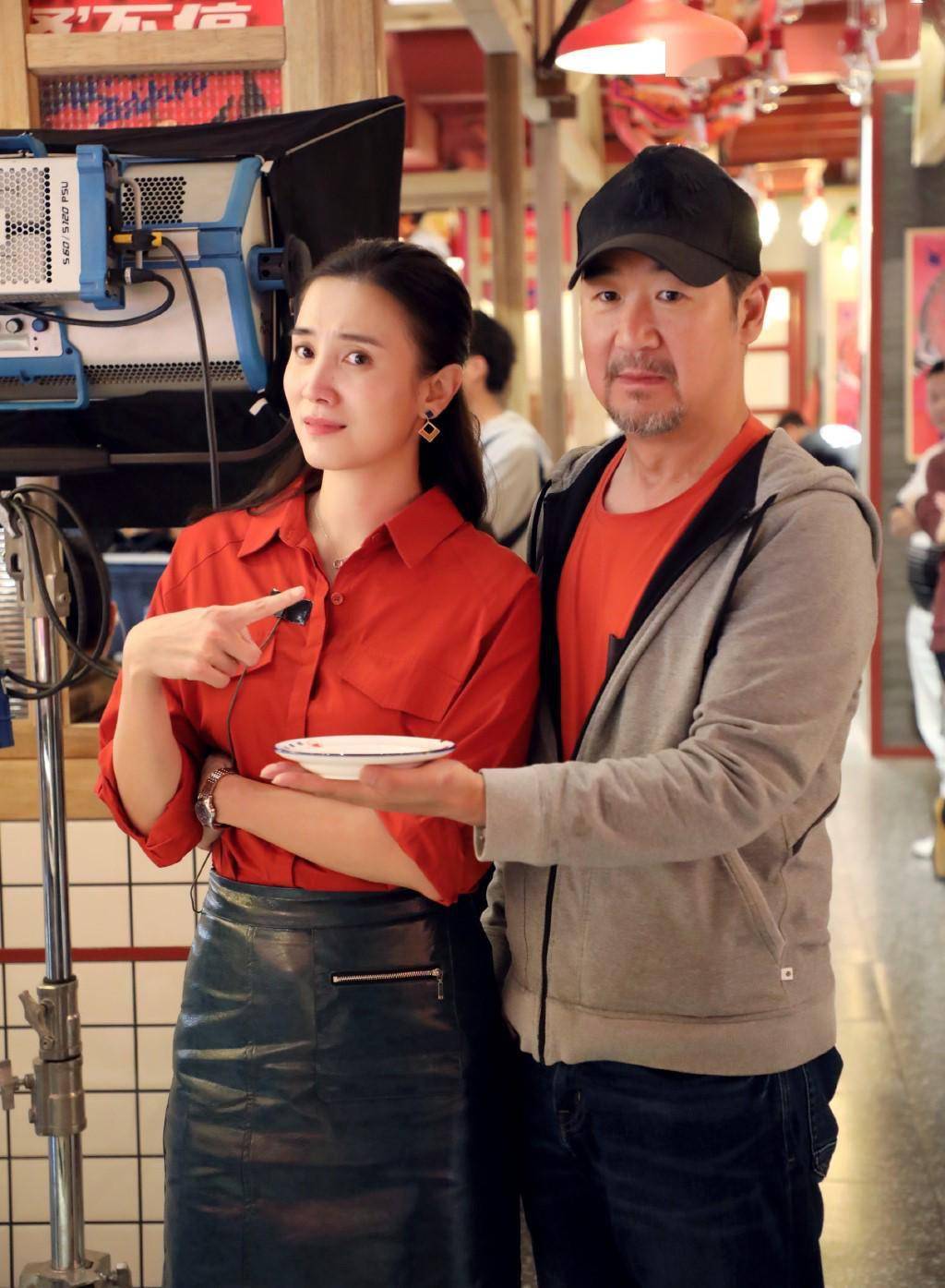 张国立拍戏卖惨遭全网嘲讽,老戏骨究竟做错了什么_郑爽