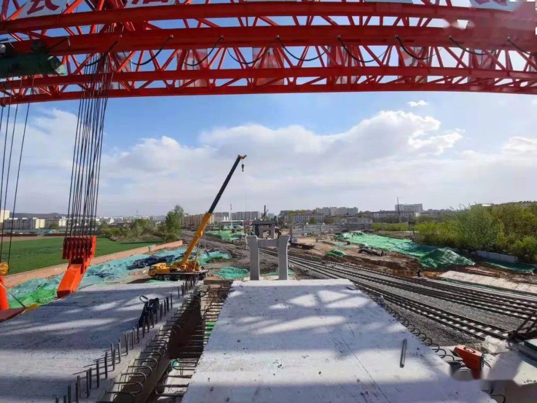 长治首座跨线桥,预计7月底通车