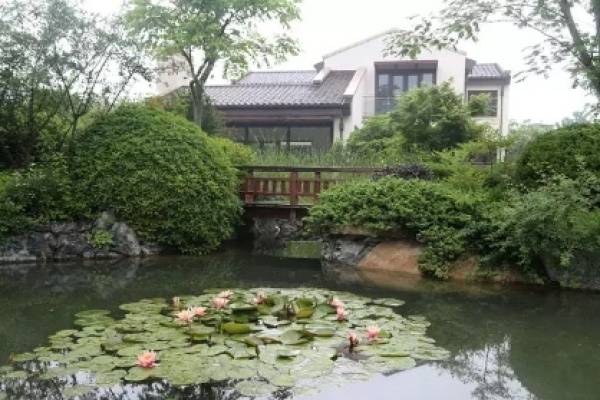 上海佘山【嘉凱城曼荼園】售樓處,曼荼園歡迎您_公路