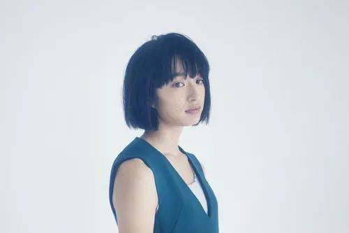 她是日本新生代中独树一帜的女演员 继苍井优宫崎葵之后的存在 电影