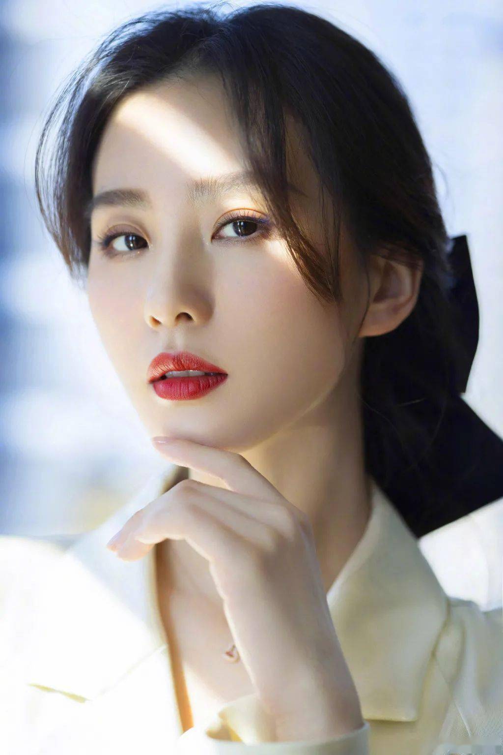 刘诗诗的中国画式眉眼美学 可以再红100年_双眼皮