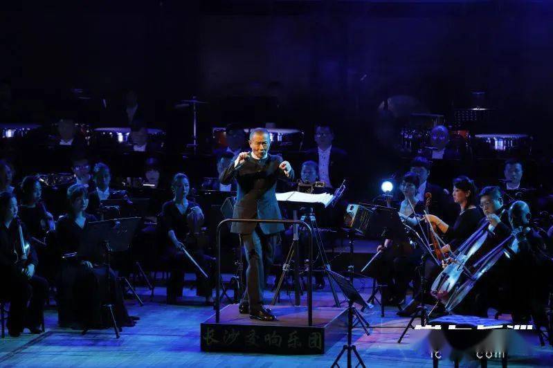交响曲音乐现场 849f170941ba42bbbe3c46070b61da6d.jpeg