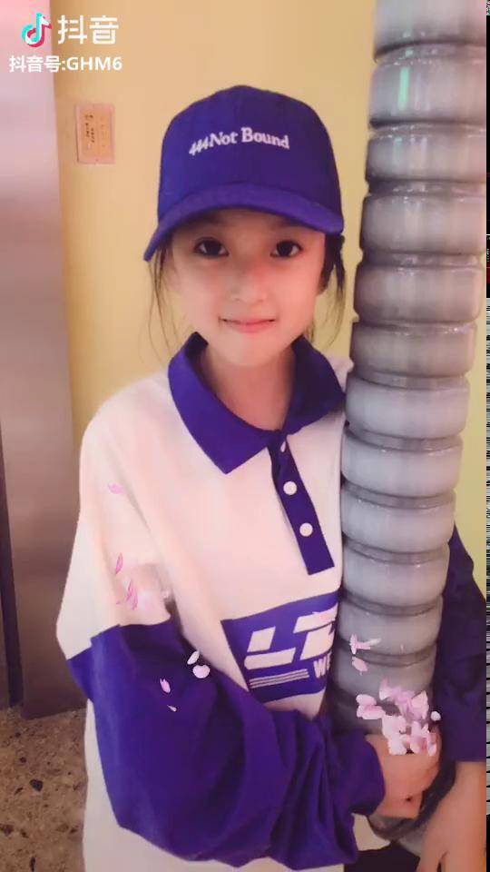 玻璃里可以看到我吗090909李雨霏2007抖音万物节