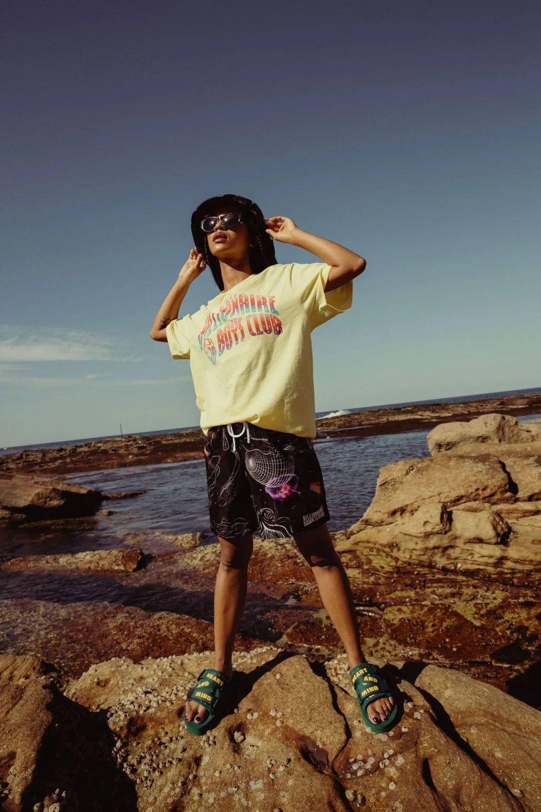 jeff staple x rtfkt studios 联名发布nft「鸽子」即将翱翔?