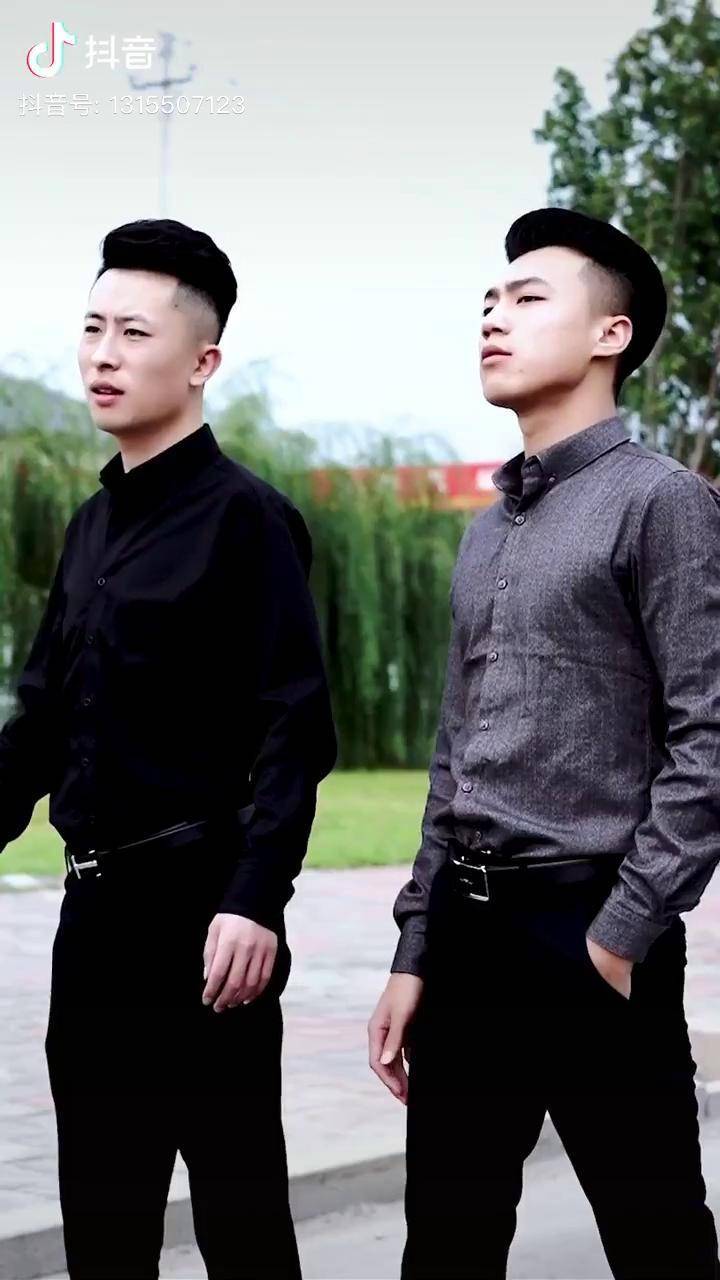 在这个滥情的年代里,一句我爱你相当于你好!你的阿灿叔