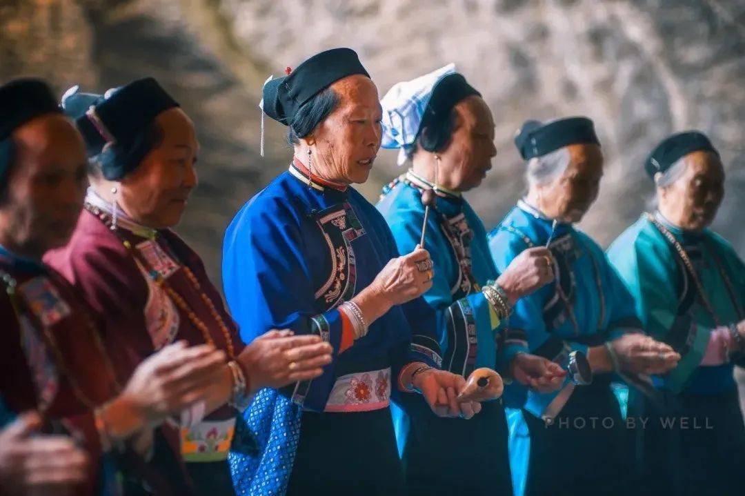 这是属于凤阳汉装的独特装饰手法