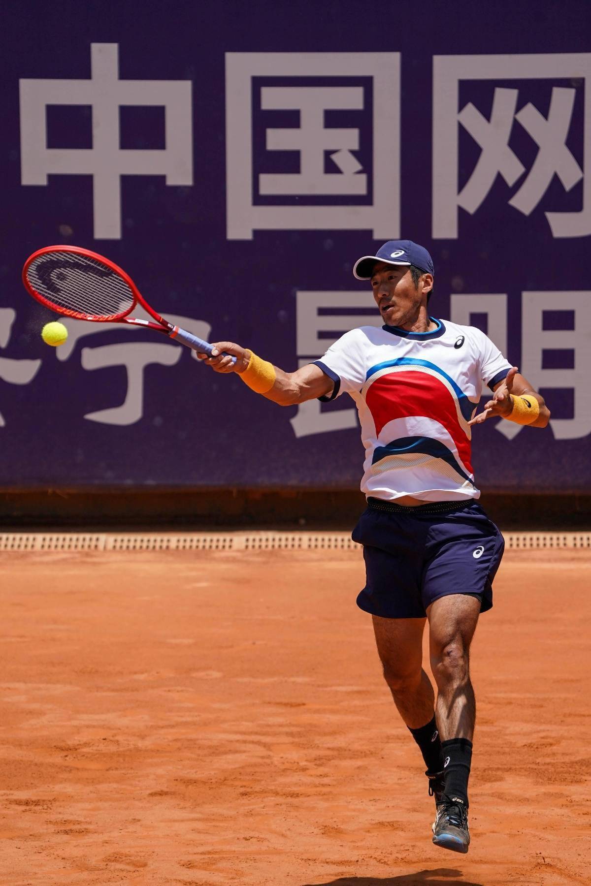 网球2021中国巡回赛安宁站布云朝克特夺得男单冠军