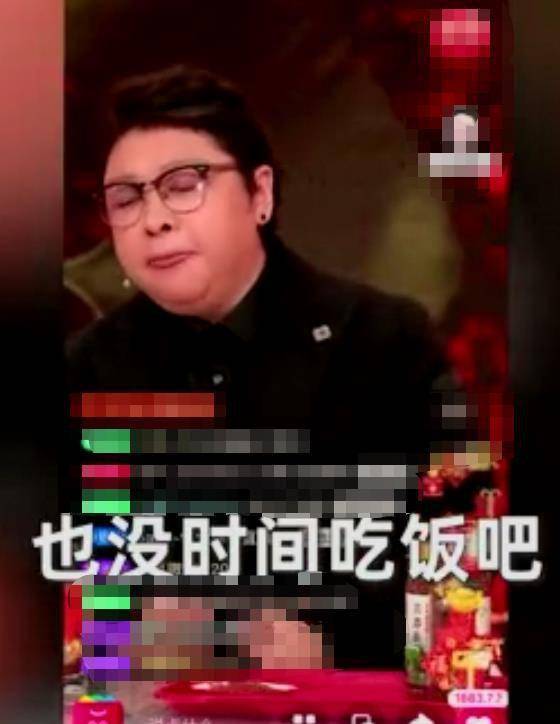 韩红暴瘦40斤后现身,脸型变窄下巴变尖