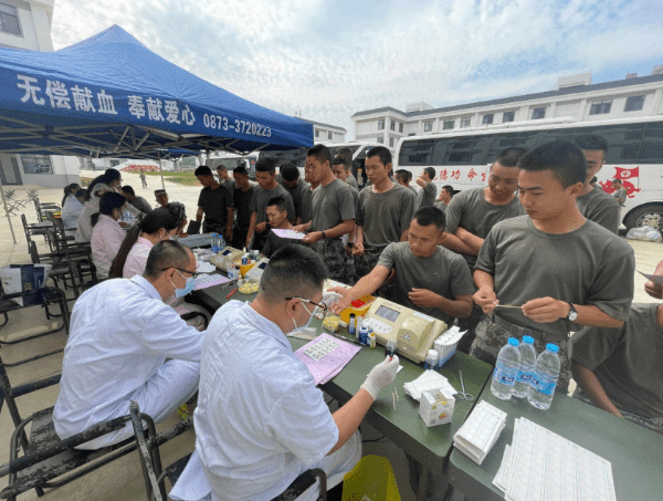 開遠| 駐地部隊官兵參與無償獻血