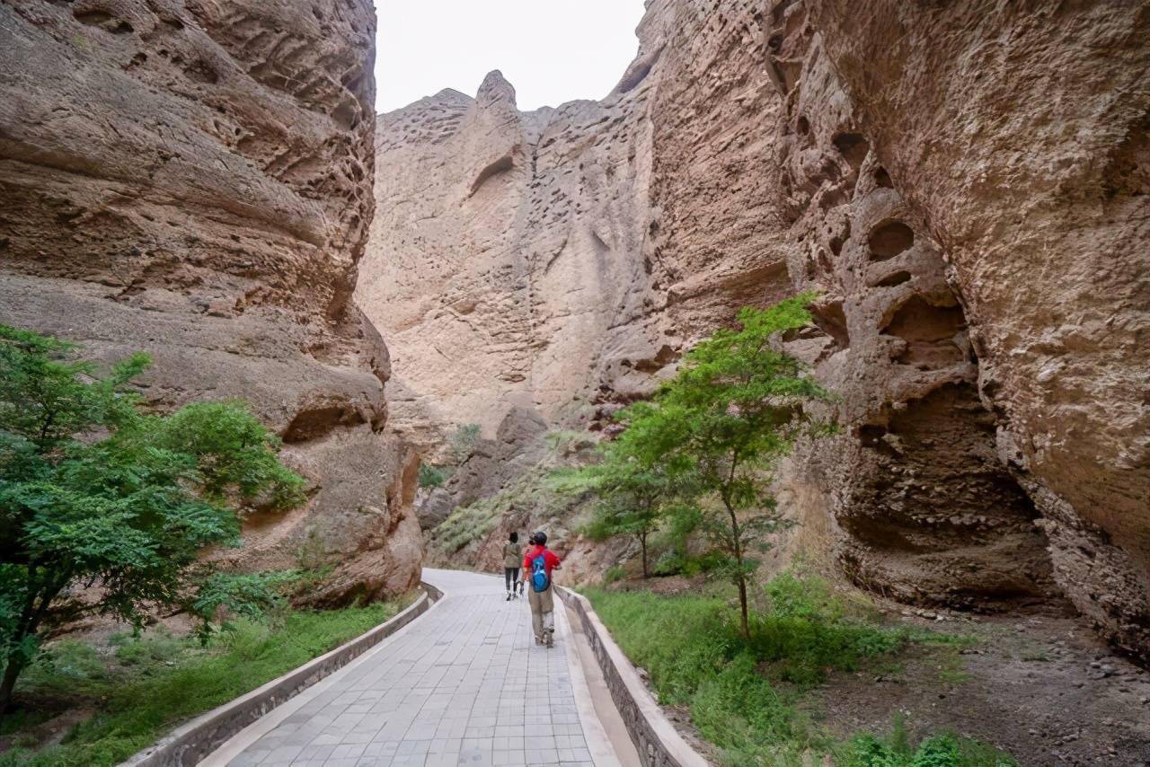 黄河石林,很少人知道的地球秘境,距离兰州只有几个小时