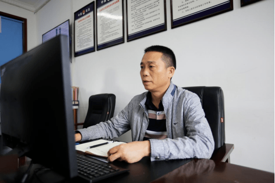 政法英模深耕在司法战线上的老黄牛记永定区司法局社区矫正股长熊冰杰