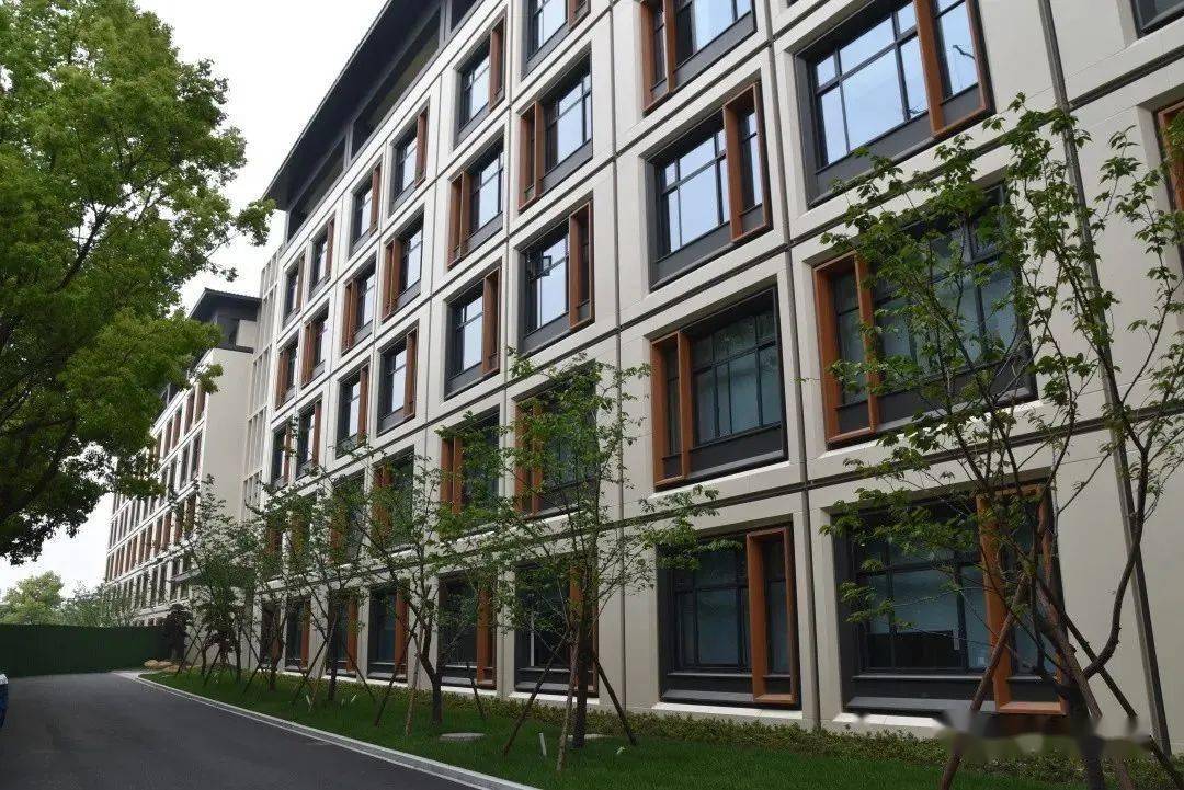 剧透萧山中学新教学楼即将启用看过照片网友都羡慕了