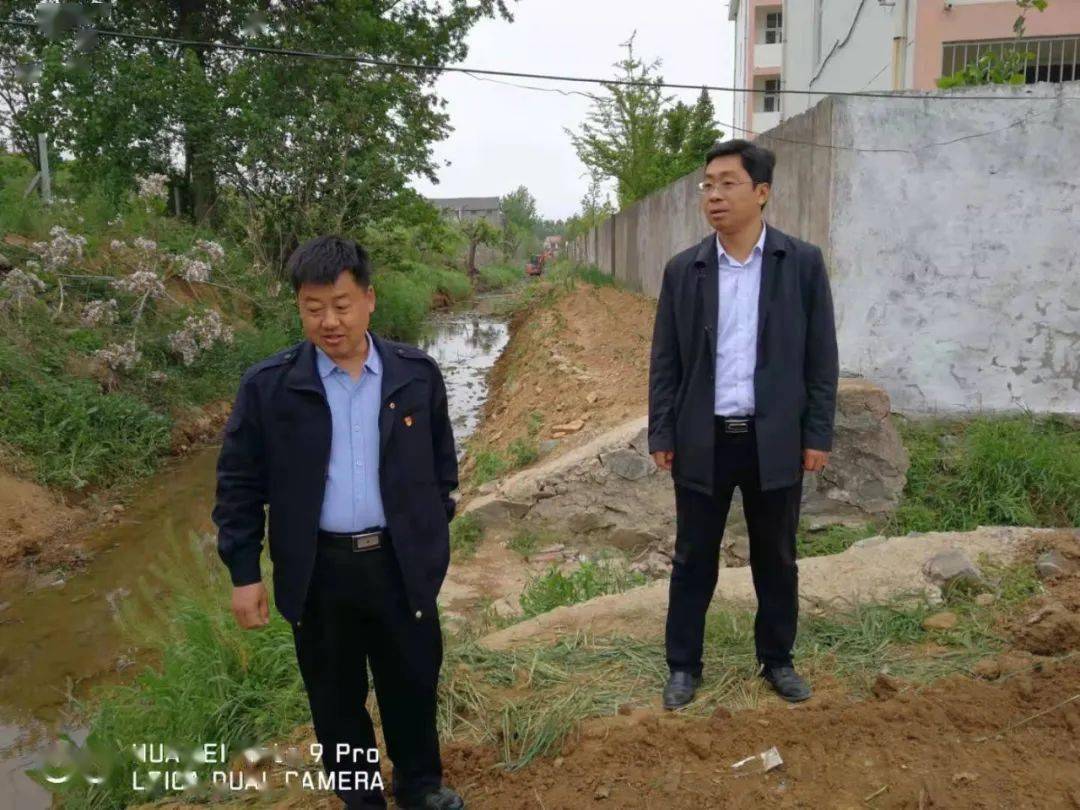 图片来源:卢强5月11日,镇党委委员,副镇长王永会同黄墩镇应急管理事务