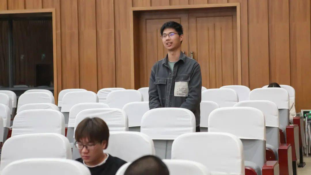 供稿:邓洁芮排版:孙萱摄影:谢云峰 罗玺审核:黎海超返回搜狐,查看更多