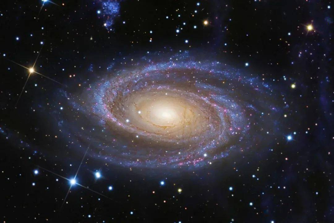 科普丨广袤虚空中的旅者光子