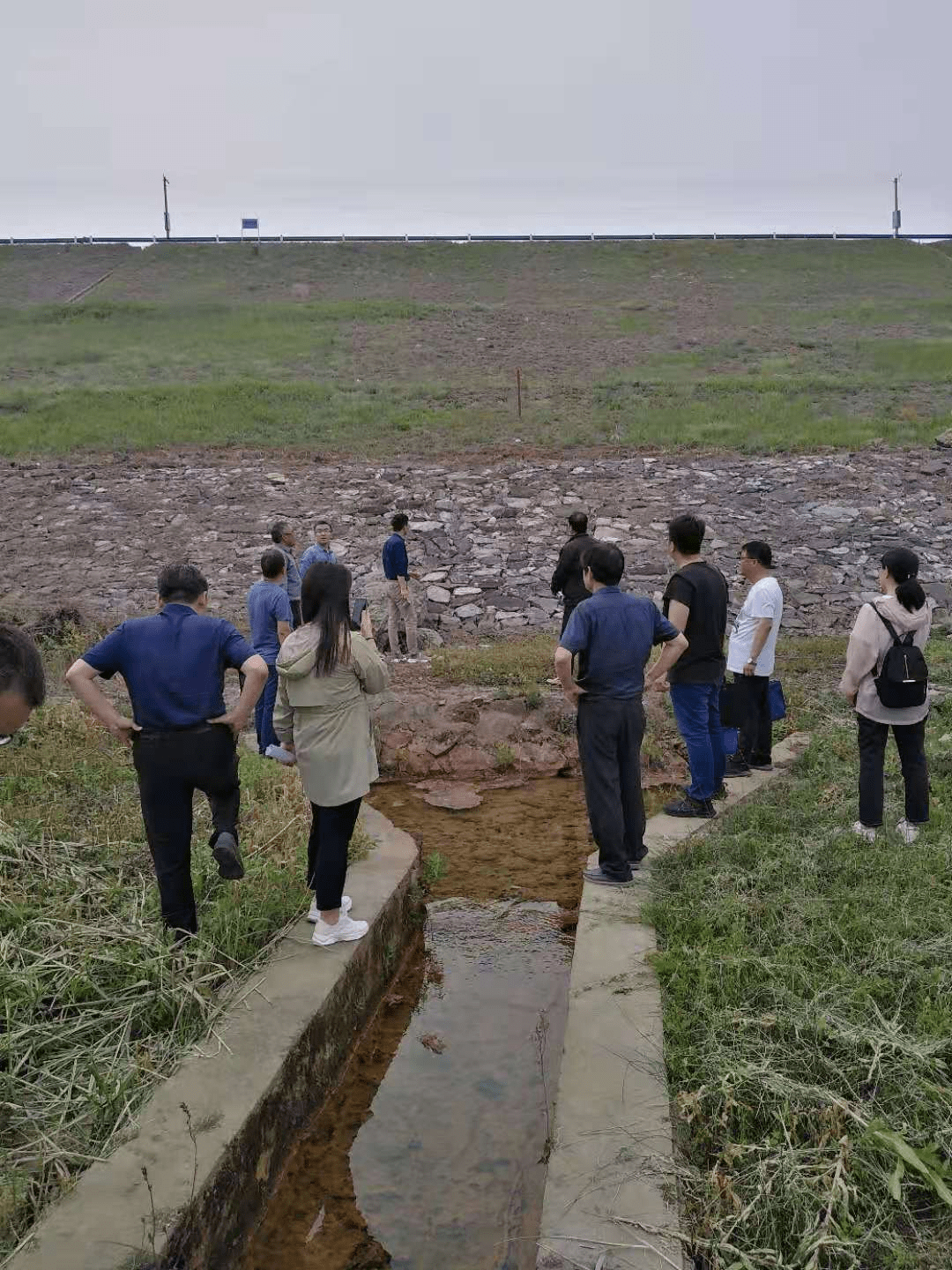 2009年精虹雅2月26日功能性的市政清淤泵(2)