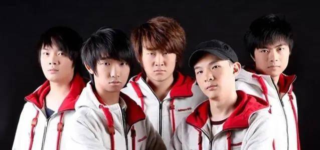 队内不和?dota2小象战队直播中爆发队内冲突,教练都拉不住