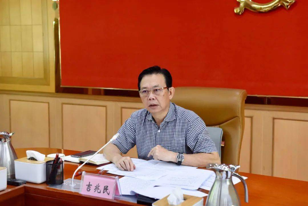 县委副书记,县长司迺超,县委常委卢胜,副县长王广俊,老城经济开发区