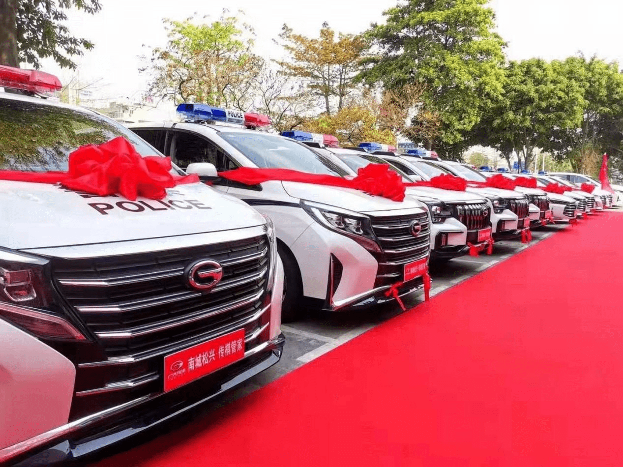中国警车更新换代这款自主汽车换上中国制服实力圈粉