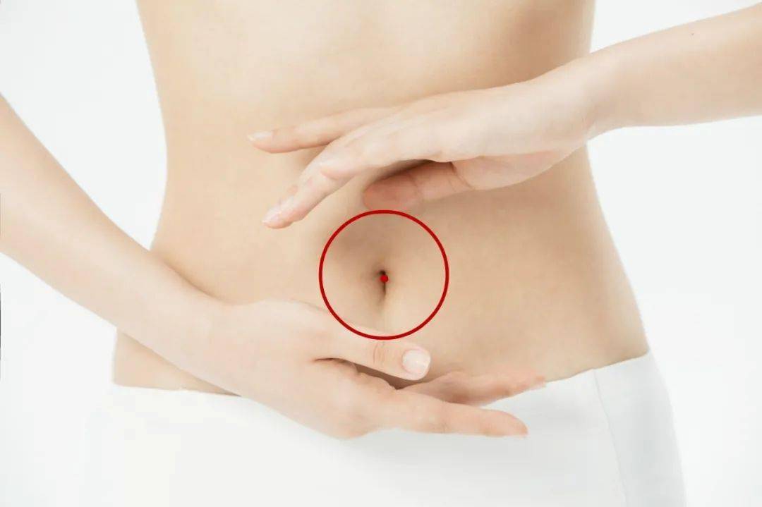 它是人体usb接口,容易漏元气,也擅长接阳气_肚脐眼儿