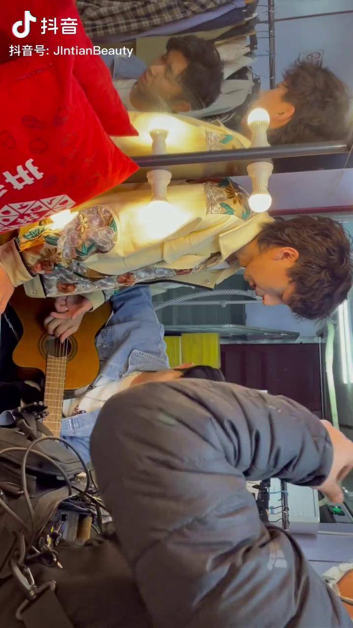 很高兴给七叔做造型人帅歌甜未来可期prison七叔七叔踏山河歌手期待