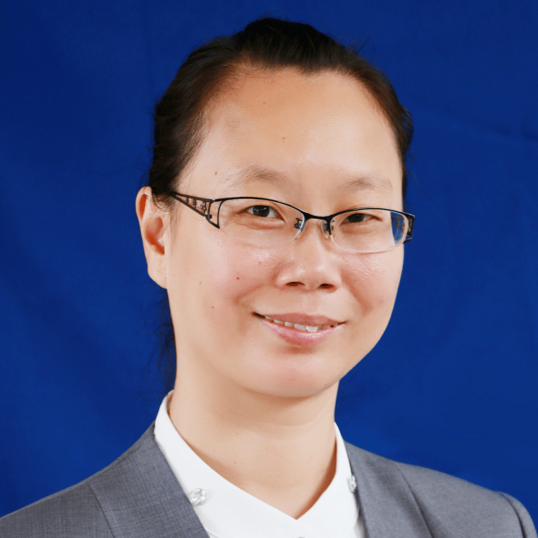 铸师魂践使命朱丽娟三尺讲台一颗爱心