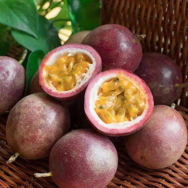 2021年万宁市消费助农集市暨百香果采摘活动将于5月22日下午在北大镇