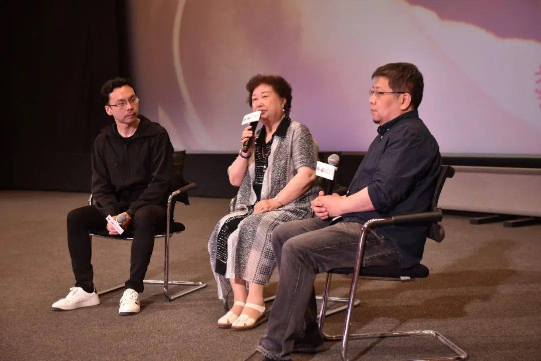 陆小雅导演作品回顾顺利开幕