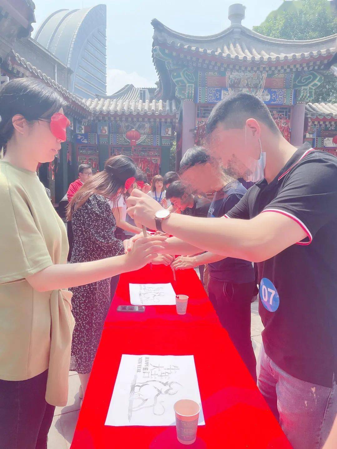 梦境交织，未竟之缘与婚姻的多重奏——解析梦见朋友未婚产子及其伴侣另娶他人的深层含义