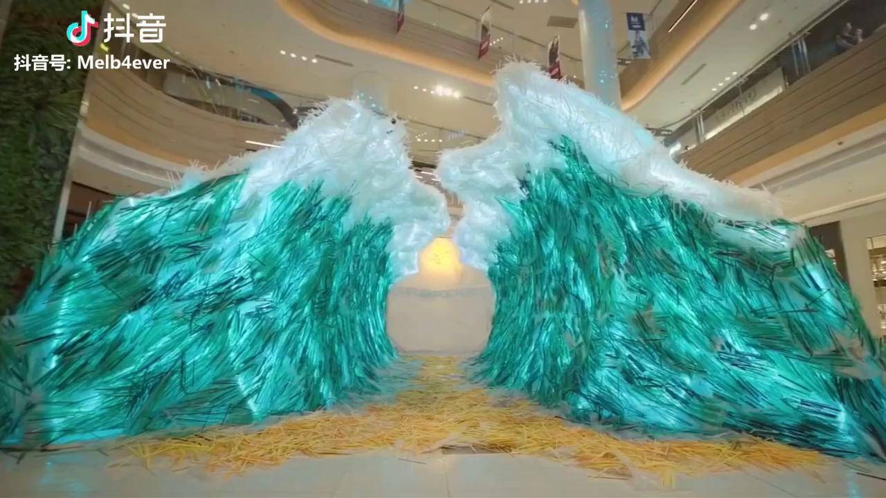 海浪雕塑 16万8千根废旧吸管凝结成的艺术品吸管 艺术品 环保 海浪