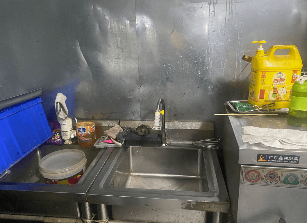 炒面炸串炒鸡淄博这些饭店后厨被曝光