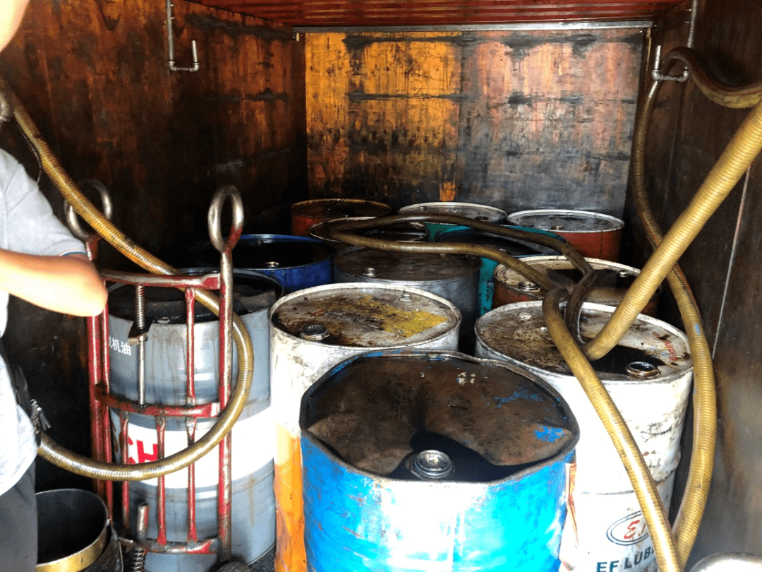 查获特大非法转移处置废机油案!案涉30多家汽修厂!