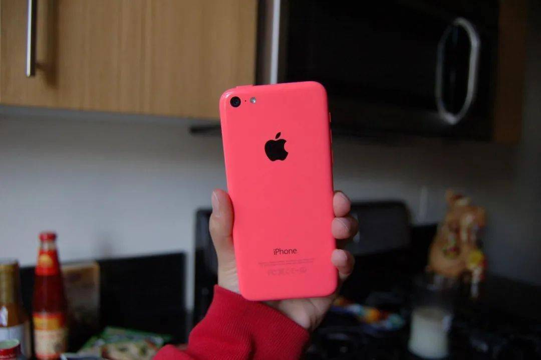 苹果13粉色实拍图图片