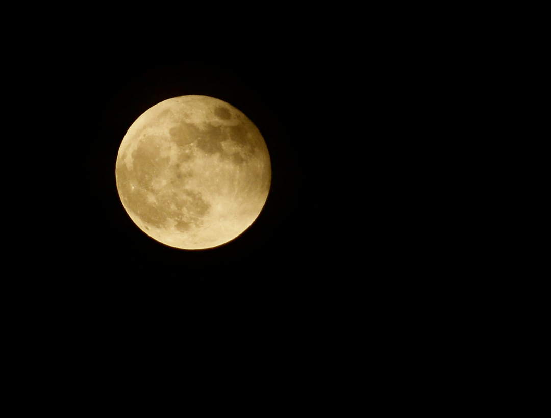 影像摘个超级月亮装点你的夜色