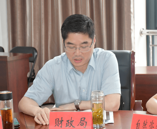 黄军简谱_黄军背包