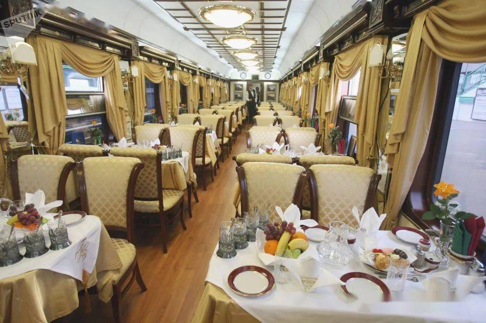 火车车厢豪华餐车图片