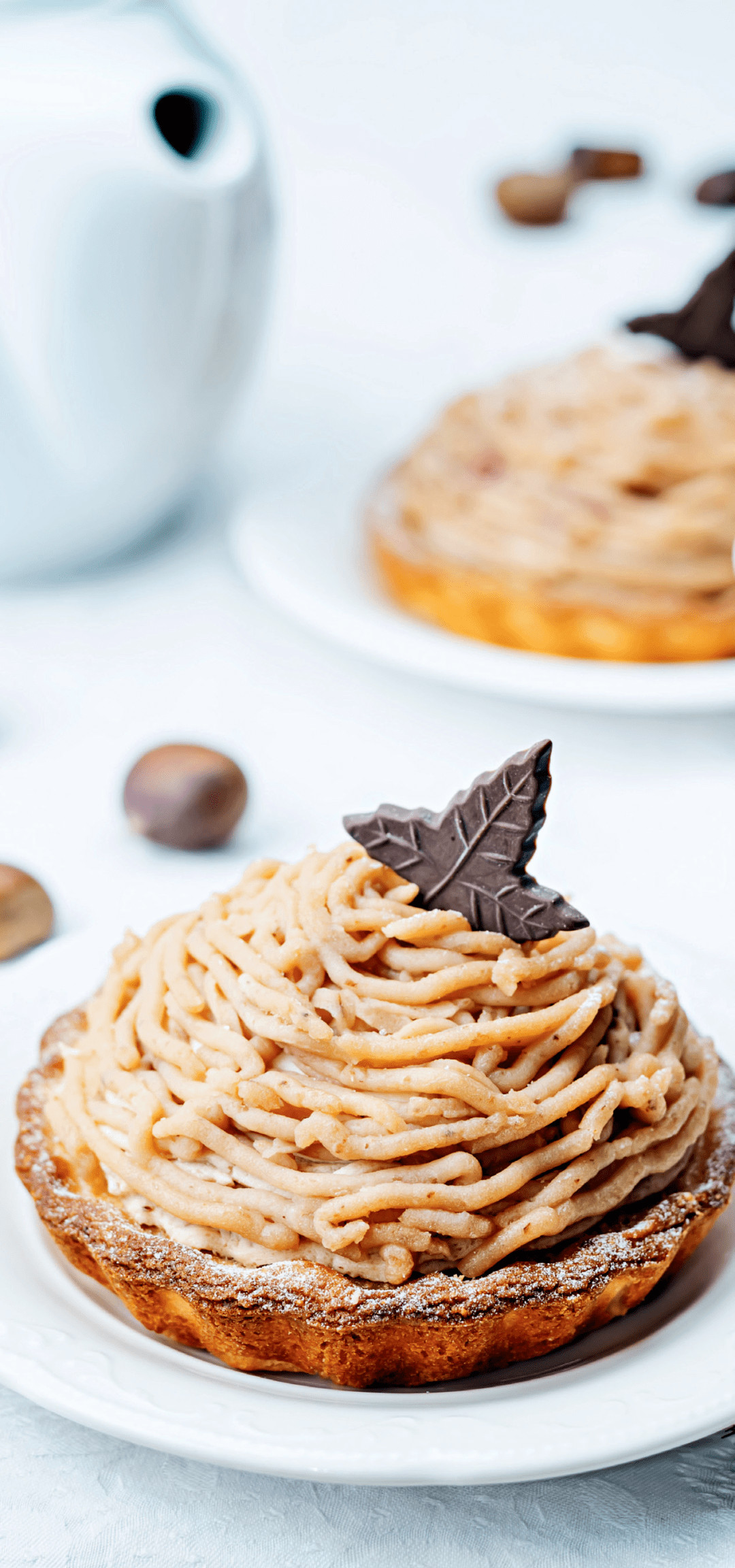 栗子蛋糕是地地道道的海派西点,与其他的西点奶油蛋糕不同,它没有多层