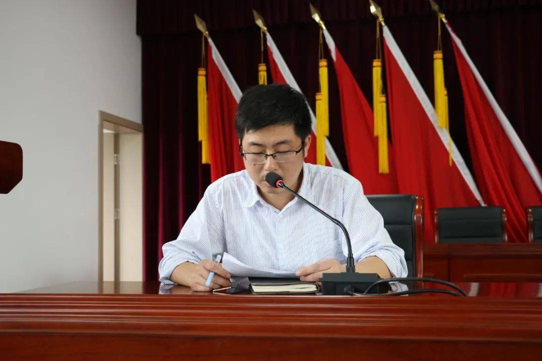 苏溪镇召开"五水共治"暨新时代文明实践工作推进会议_贾荣文