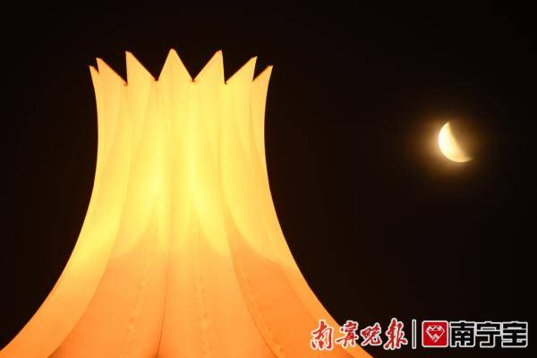 科普|美照来啦！昨晚，你在南宁看到“红色月全食+超级大月亮”了吗？