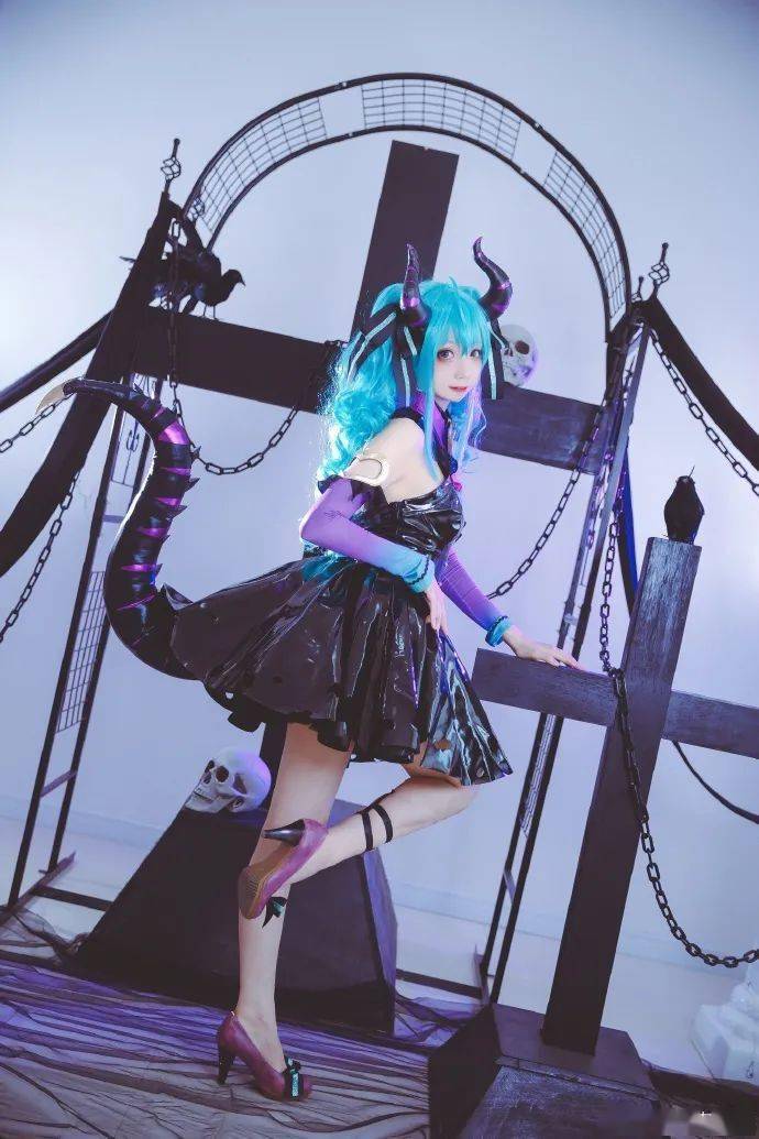 二次元cos初音miku小恶魔ver